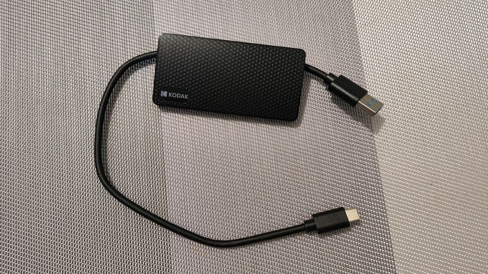 Продаю зовнішній SSD Kodak X200 256GB у відмінному стані.