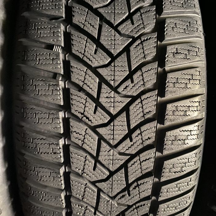 Шини 215/55/17 - 4шт Dunlop Winter Sport 5 зима
