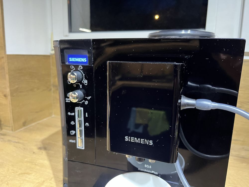 Ekspres Siemens EQ5 macchiato plus