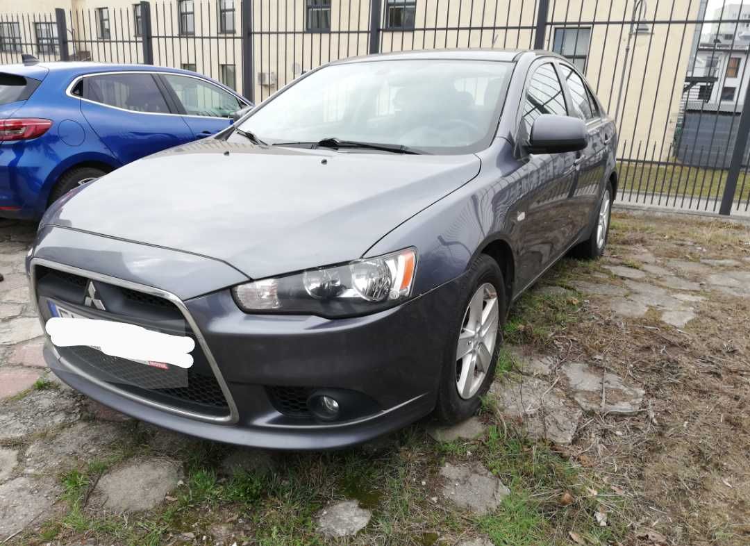 Mitsubishi Lancer Sportback Invite 1.8 benzyna (143 KM) 2010r. 5dzwi