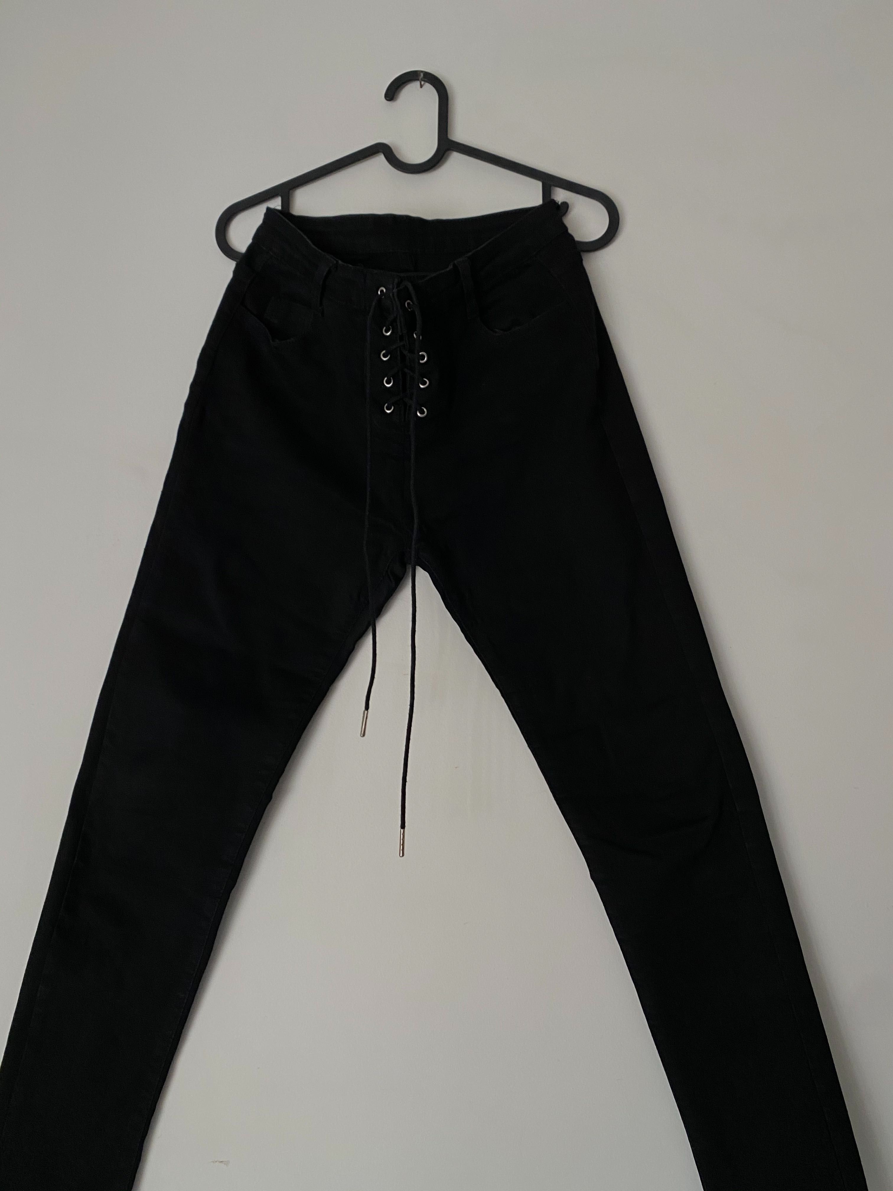 Calça preta jeans