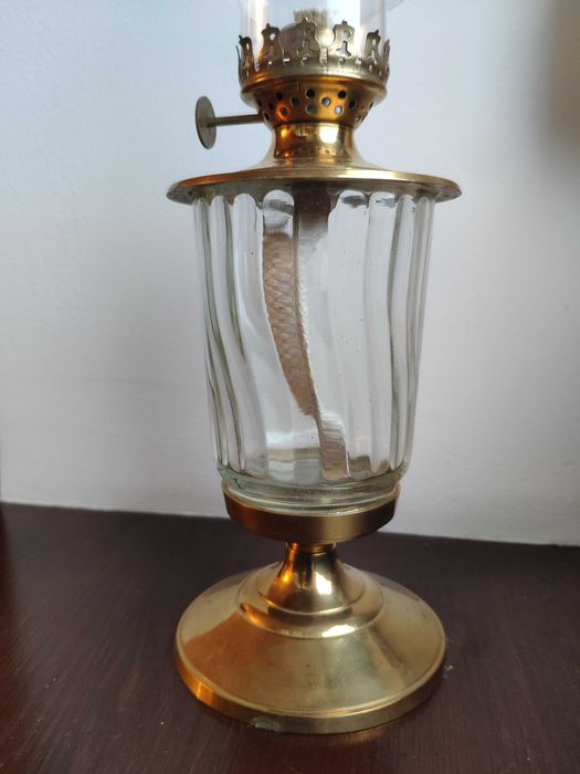 Stara angielska lampa naftowa n773