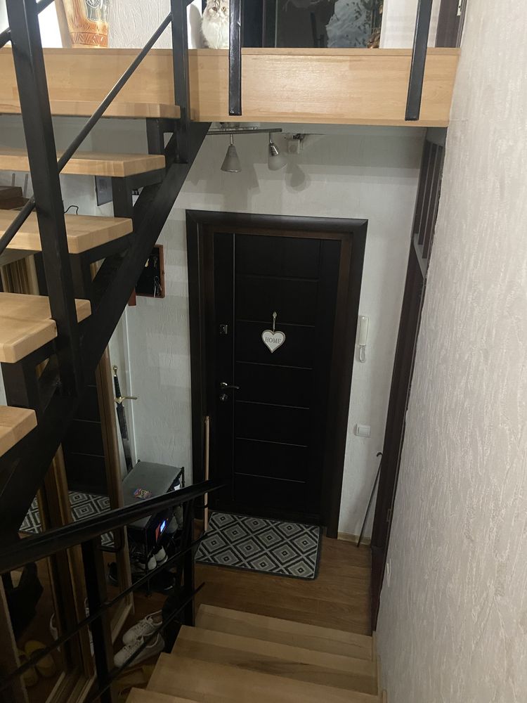 Продам  3-х  кімнатну квартиру