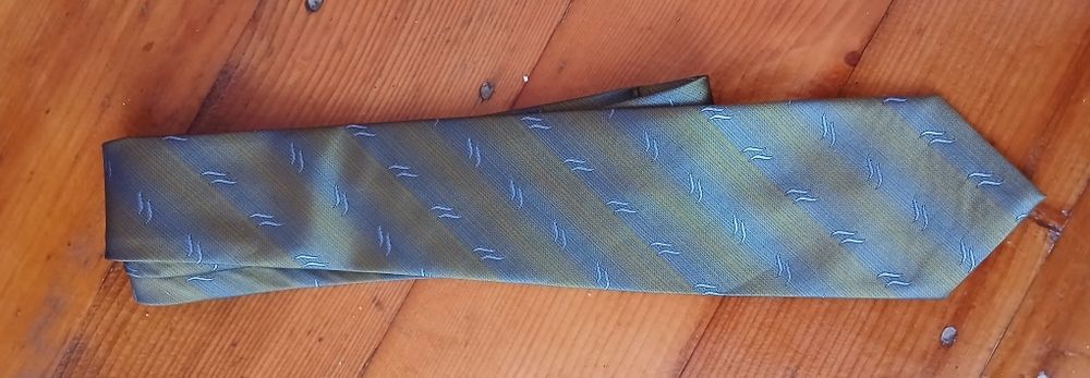 Краватки чоловічі класичні