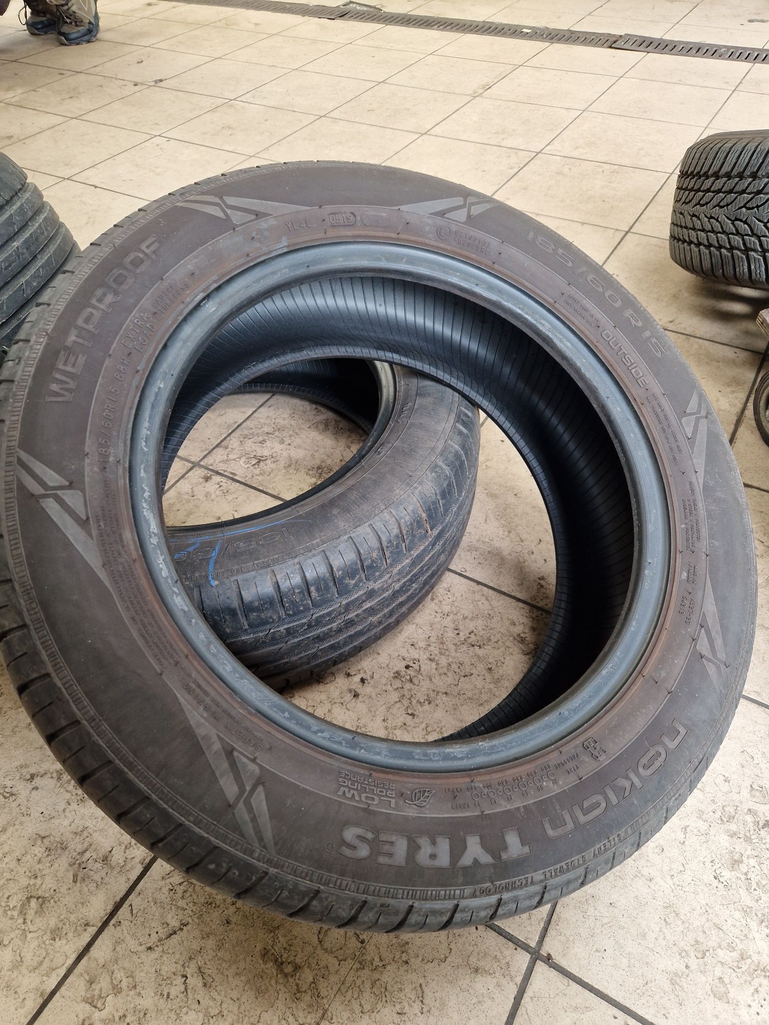 Opony letnie Nokian Wetproof 185/60/15
