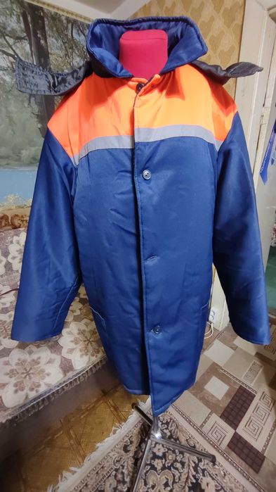 Продам робочі куртки утеплені нові