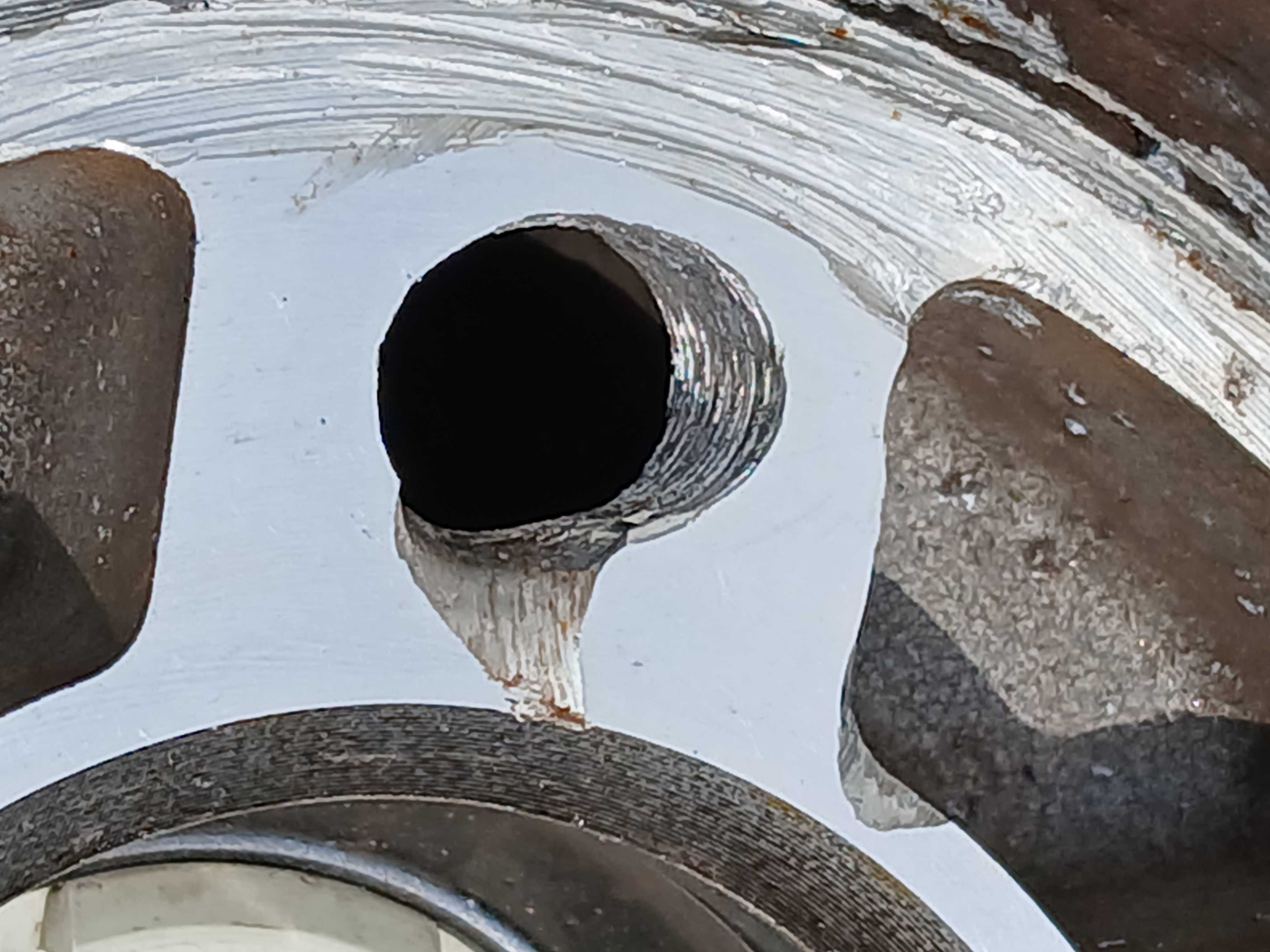 Felgi DOTZ 16" z oponami w tym jedna uszkodzona