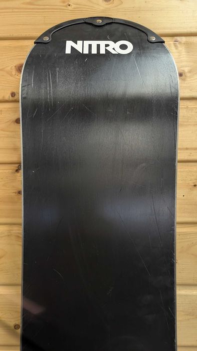 Deska snowboardowa Nitro Cinema 155 cm + WIĄZANIA(681)