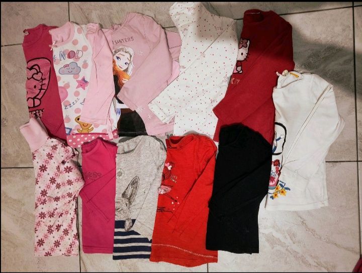 Ціна за все. Пакет одягу та взуття на дівчинку.