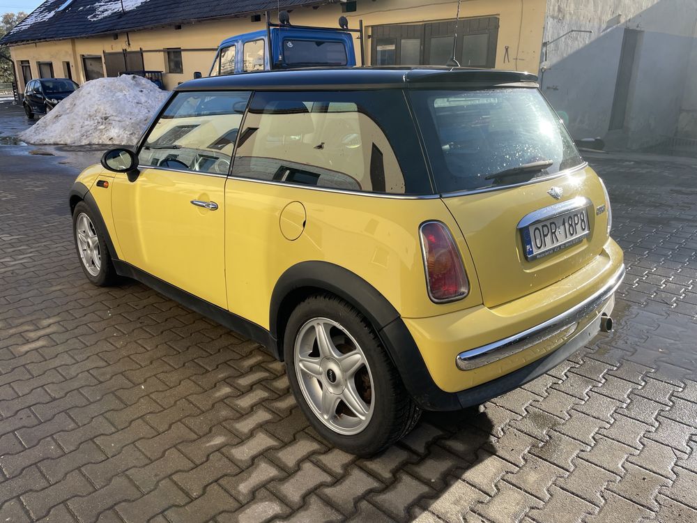 Mini Cooper 1.6 Benzyna