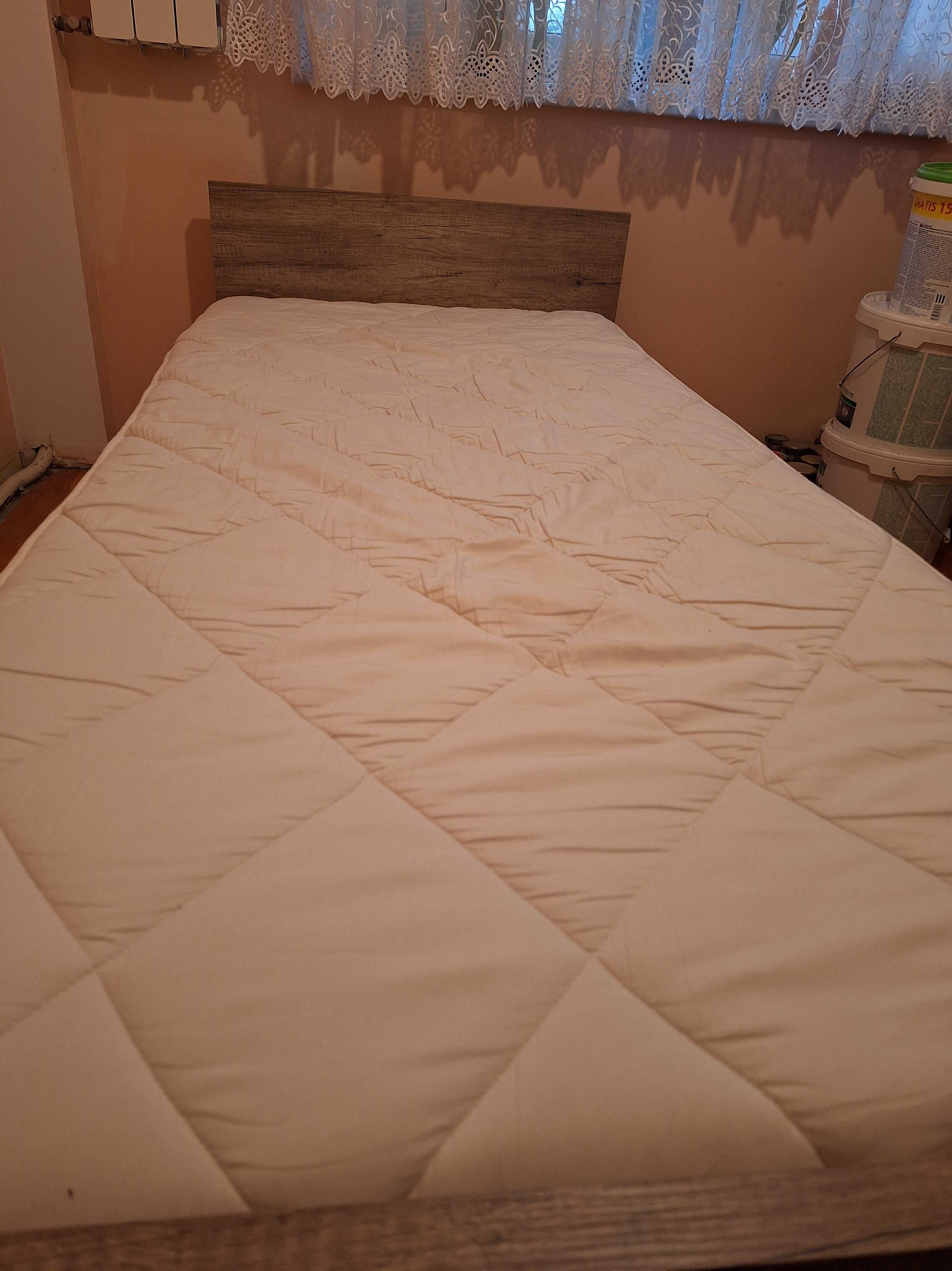Łóżko jednoosobowe z pudłem, materac płyta dąb