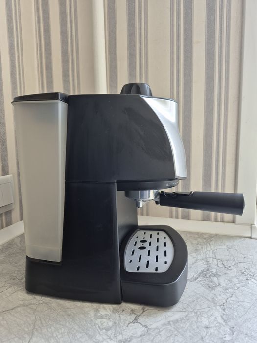 Кавоварка Mystery рожкова в ідеальному стані