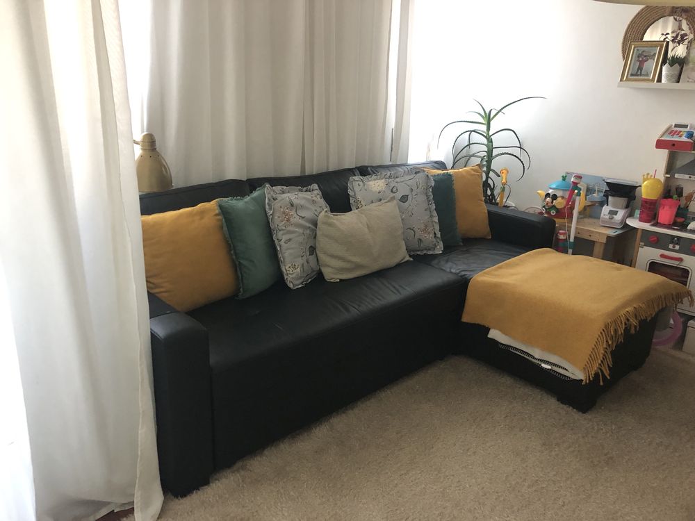 Sofa  cama ikea com arrumacao