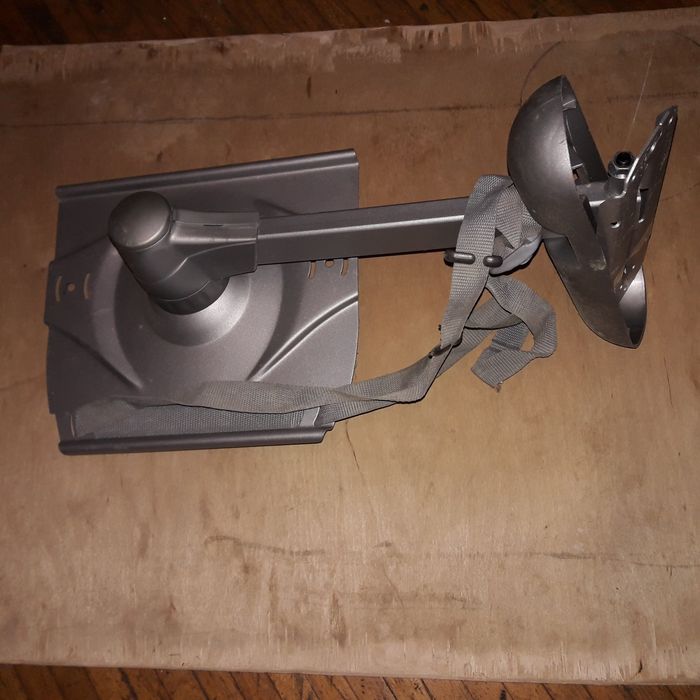 Подставка навесная под телевизор