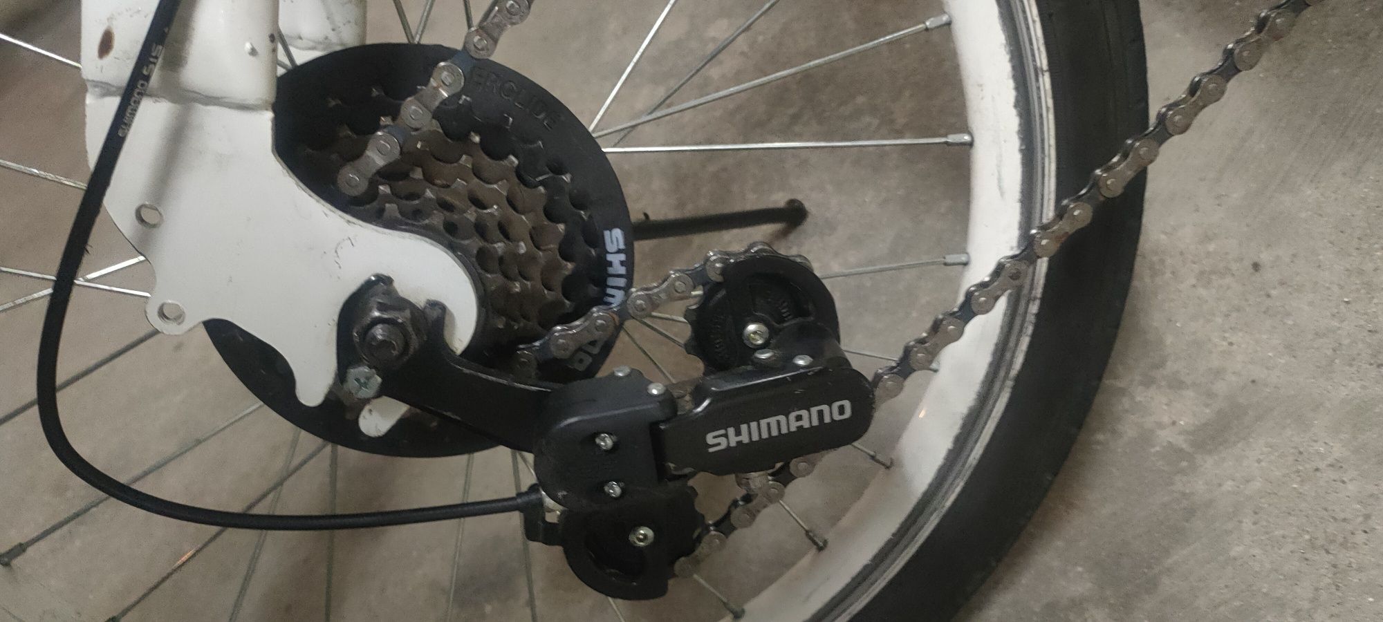 Bicicleta dobrável com mudanças shimano