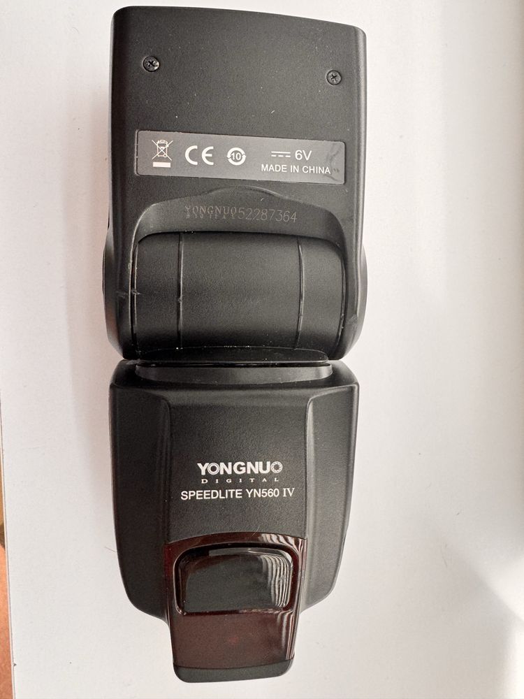 Спалах Yongnuo YN-560