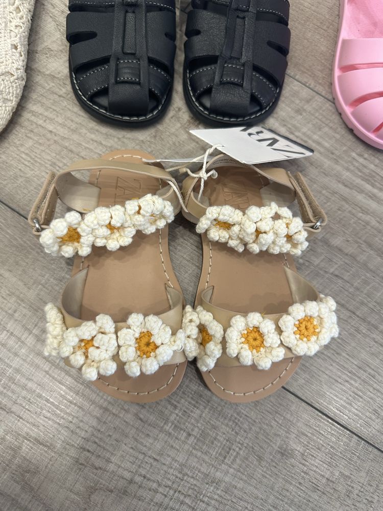 Кеди, босоніжки zara, hm