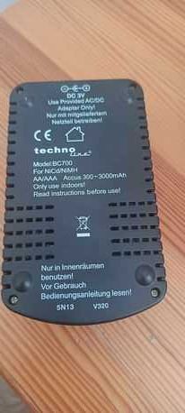 Ładowarka do akumulatorków, mikroprocesorowa TECHNO LINE BC 700