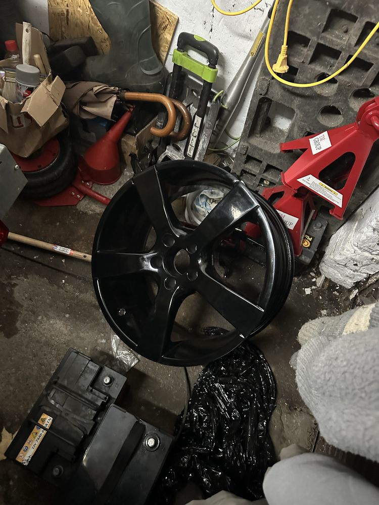 Felgi po renowacji 5x112  18”  plus sruby mercedes i 20” amg