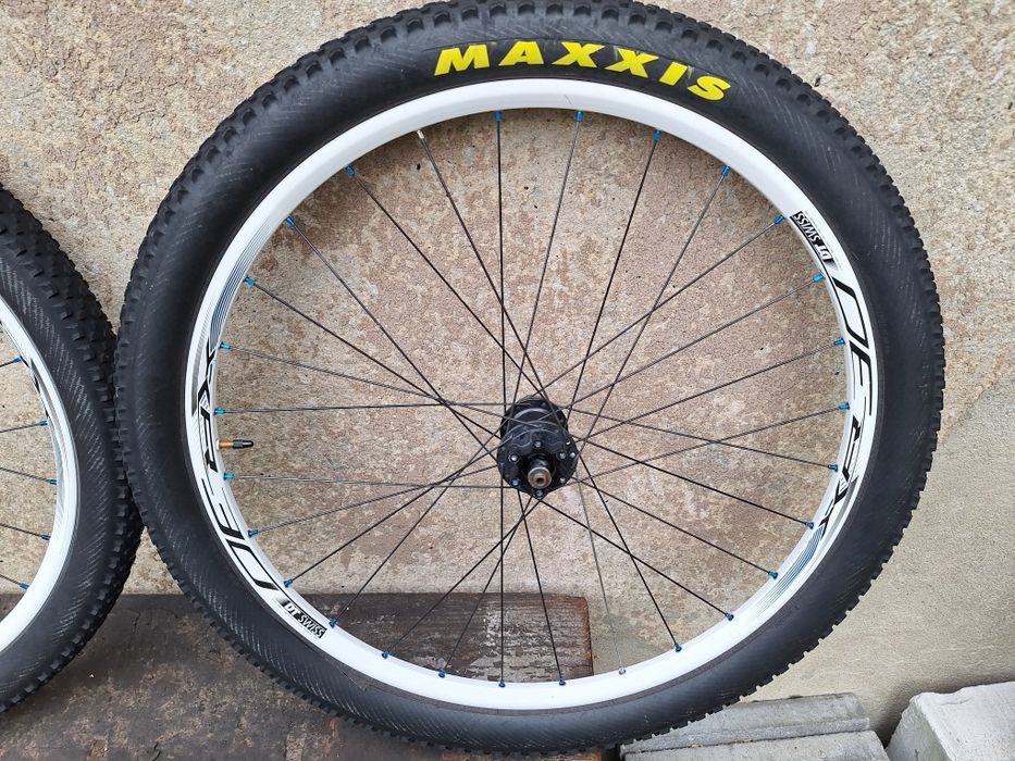 Koła Dt Swiss XR1800 z oponami Maxxis Ikon