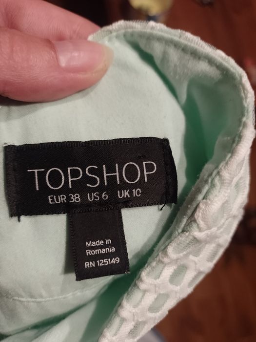 Sukienka S biało mietowa