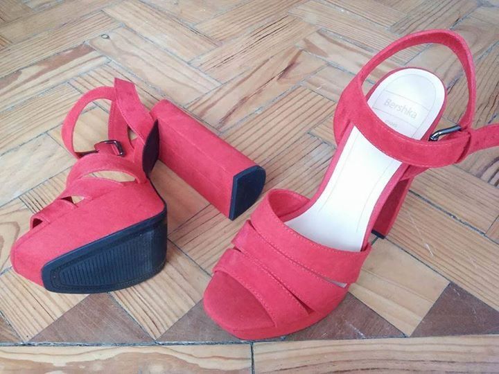 Sapatos Vermelhos Bershka nº 40 novos