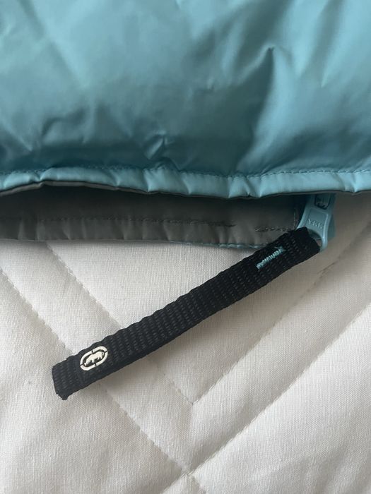 Продаю оригинальную пуховую двухстороннюю куртку-жилетка Ecko Unltd