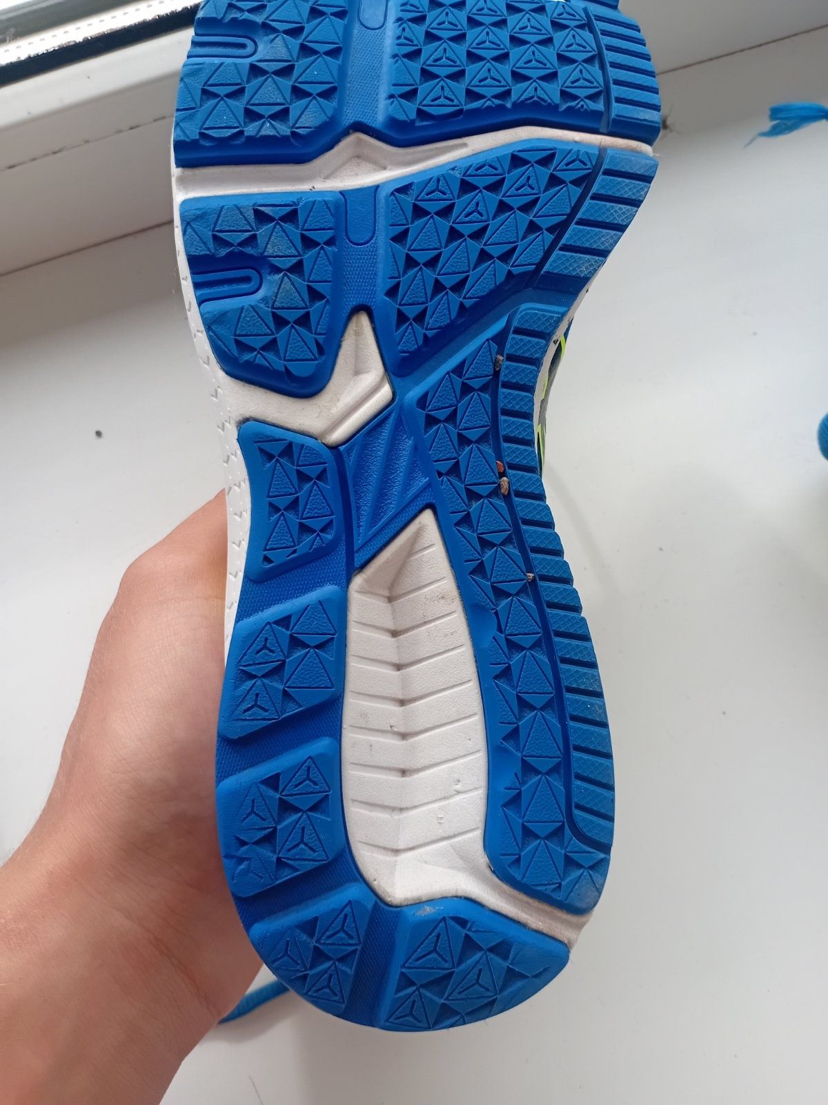 Кросівки asics gt-1000