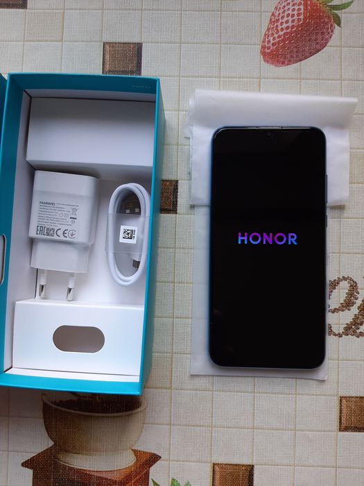 Honor 10 Lite Sapphire Blue.