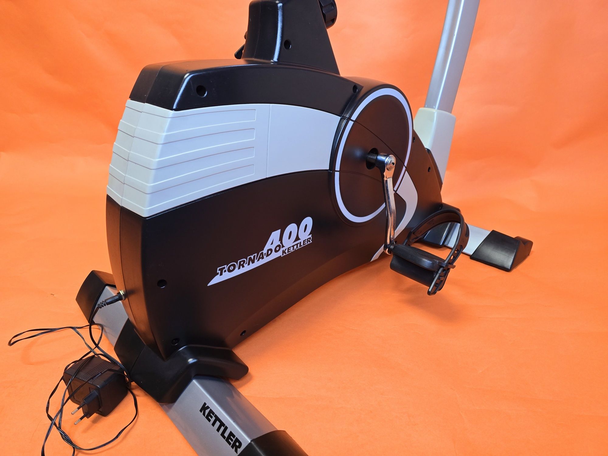 Wygodny Rower Treningowy Stacjonarny Kettler Tornado 400  programy