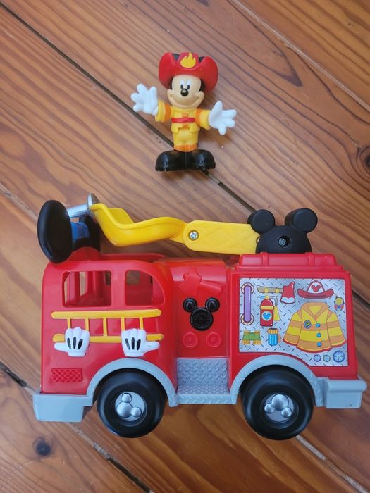 Mickey bombeiro.