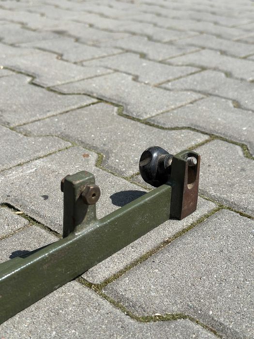 A329. Ustawiacz noży w grubościówce 620 mm