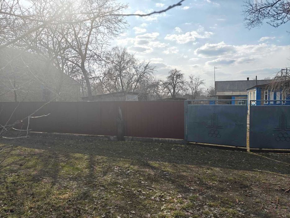 Продаж цегляного будинку у мальовничому місці