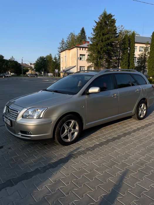 Toyota avensis 2005
