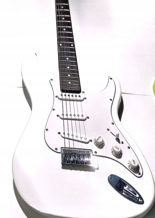 gitara elektryczna daytona st biała st309wh nowy z defektem hit sezonu