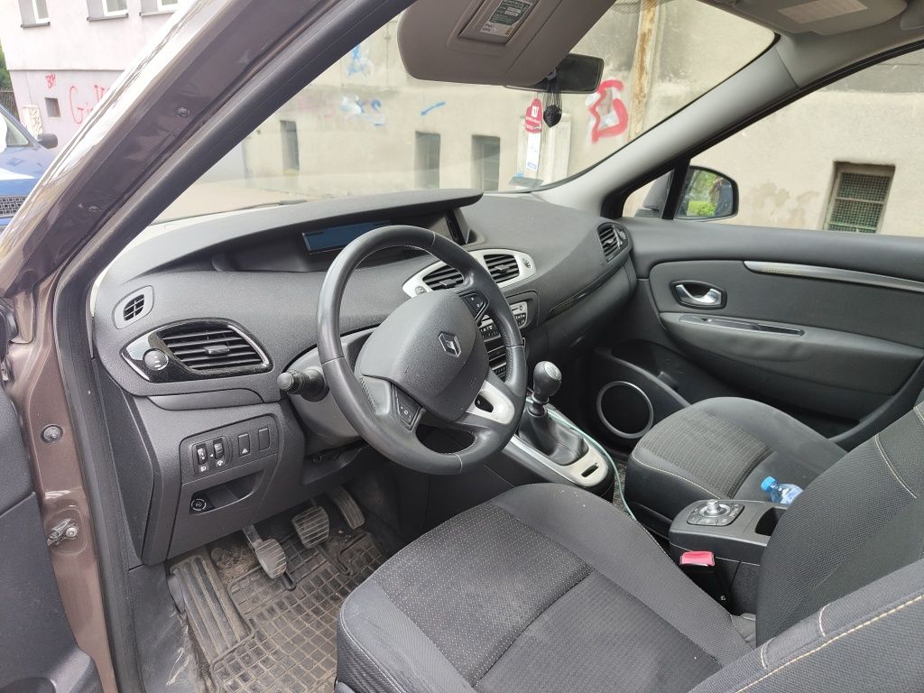 Renault grand scenic