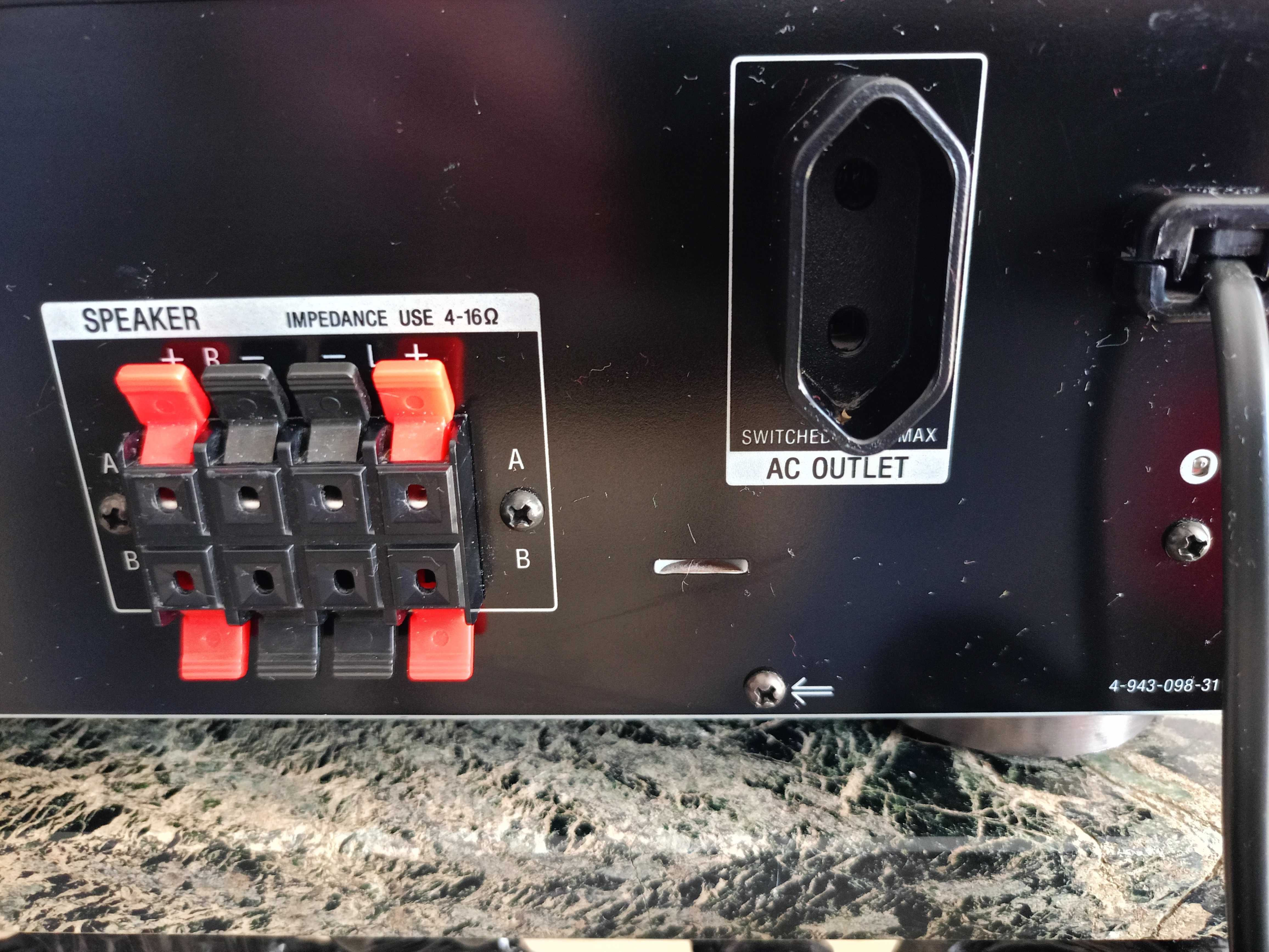 Amplituner Wzmacniacz SONY STR-AV370 z pilotem.