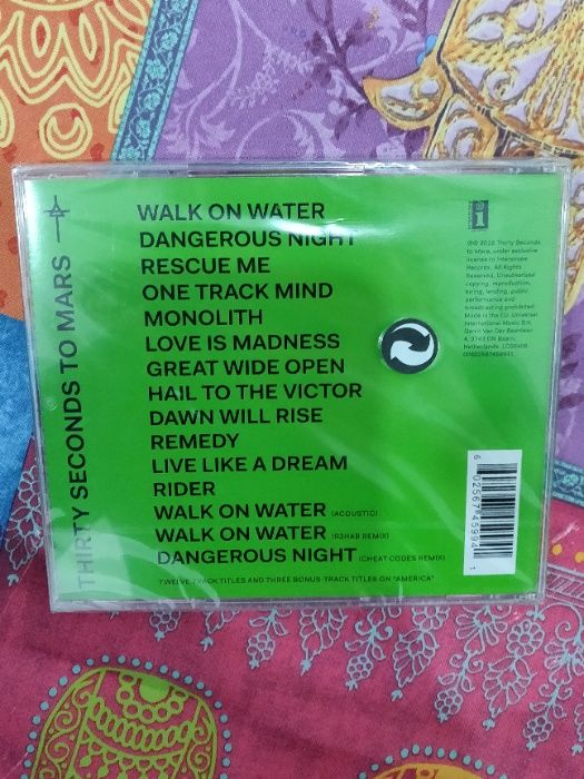 CD Novo 30 seconds to Mars