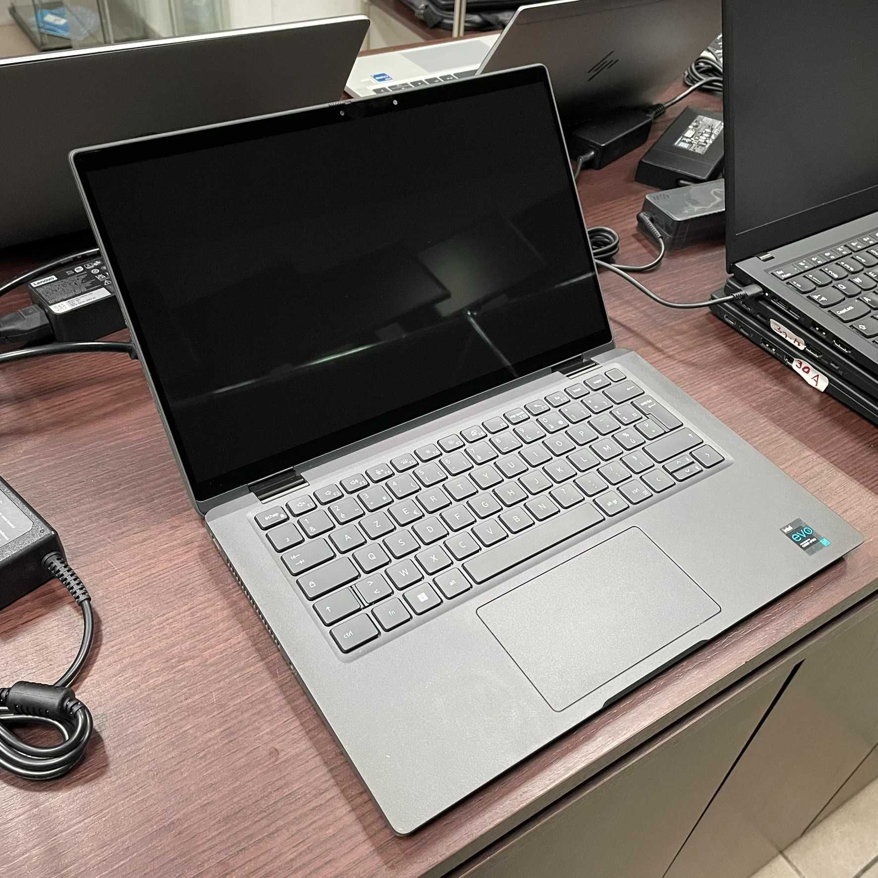 Dotykowy Laptop 2w1 14" Dell Latitude 7420 - i7 11GEN Iris 16GB 512SSD