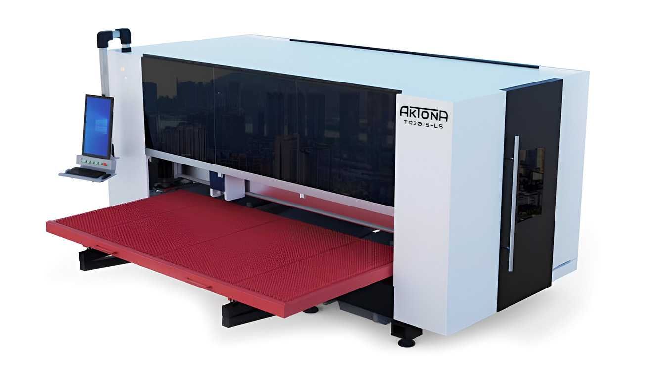 Laser Fiber 2 kW, 1500x3000 mm. Wycinarka laserowa zamknięta.