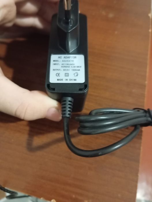 Мережевий адаптер живлення зарядка 220V-5V 2A з mini USB