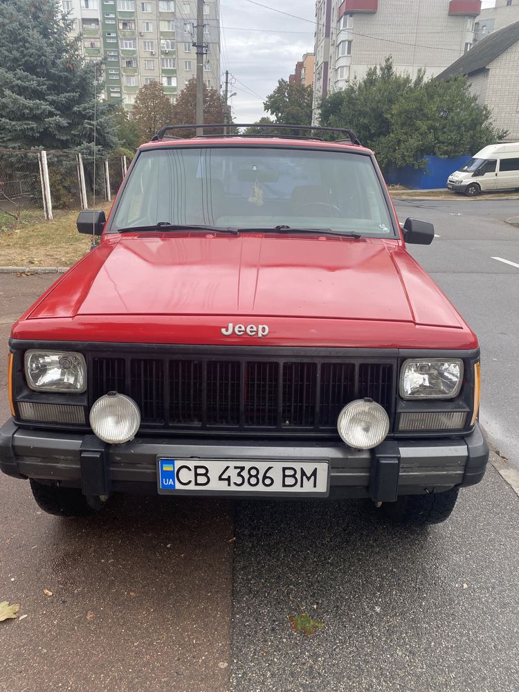 Продам Jeep Cherokee