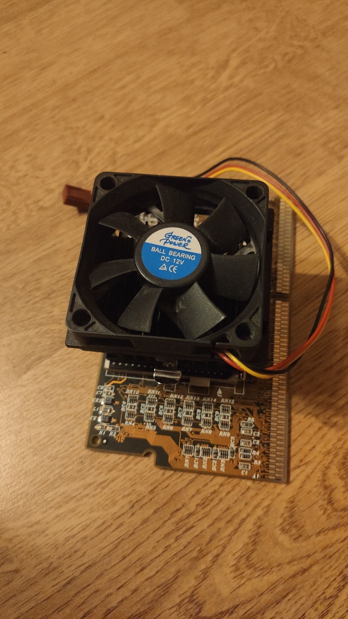 Procesor Intel Celeron 400 MHz + adapter Socket 1-Socket 370 PGA retro