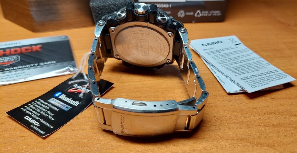 Zegarek Casio GST-B100D-1AER G-Shock, bransoleta.