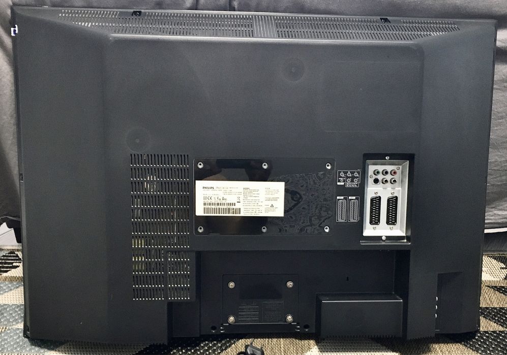 Телевизор Philips 32PFL7332/10