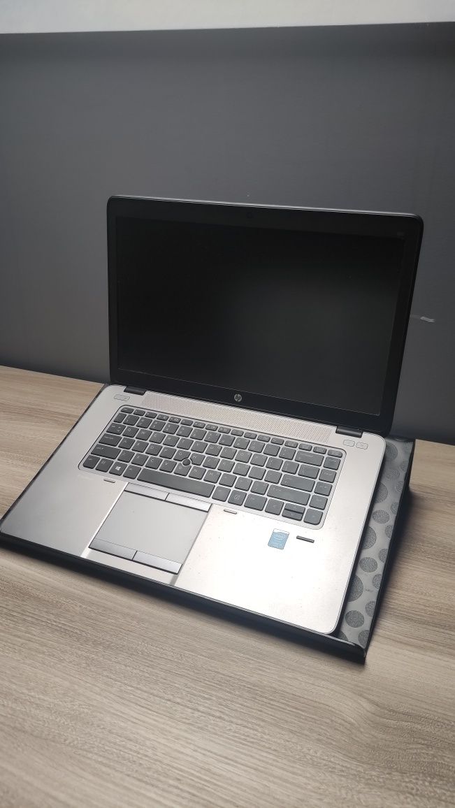 Podstawka/podkładka pod laptopa