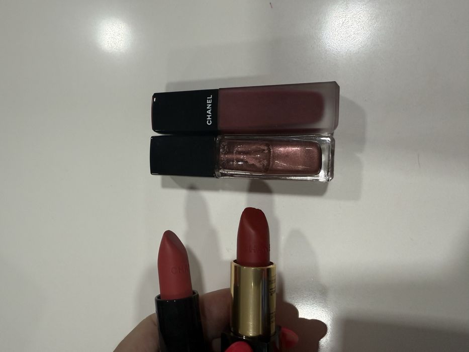 Batons Chanel, Dior , guerlien,clarins