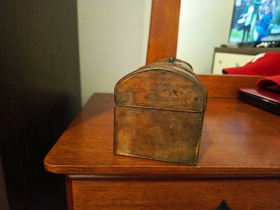 Piękna szkatułka kuferek