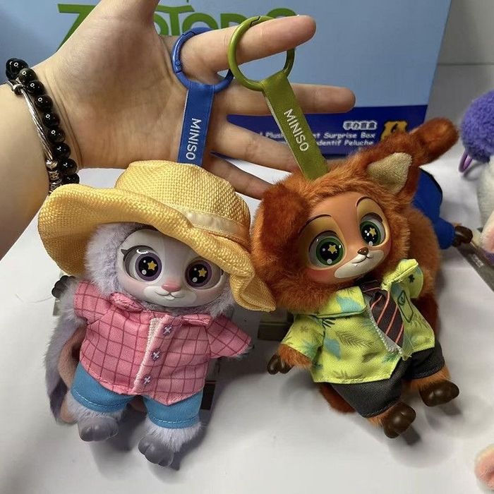 Сюрприз брелок звірополіс ,зверополис Zootopia, зоотрополіс брелок