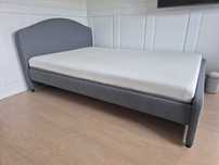 Łóżko tapicerowane IKEA HAGUA z materacem 140x200cm , super stan Mława